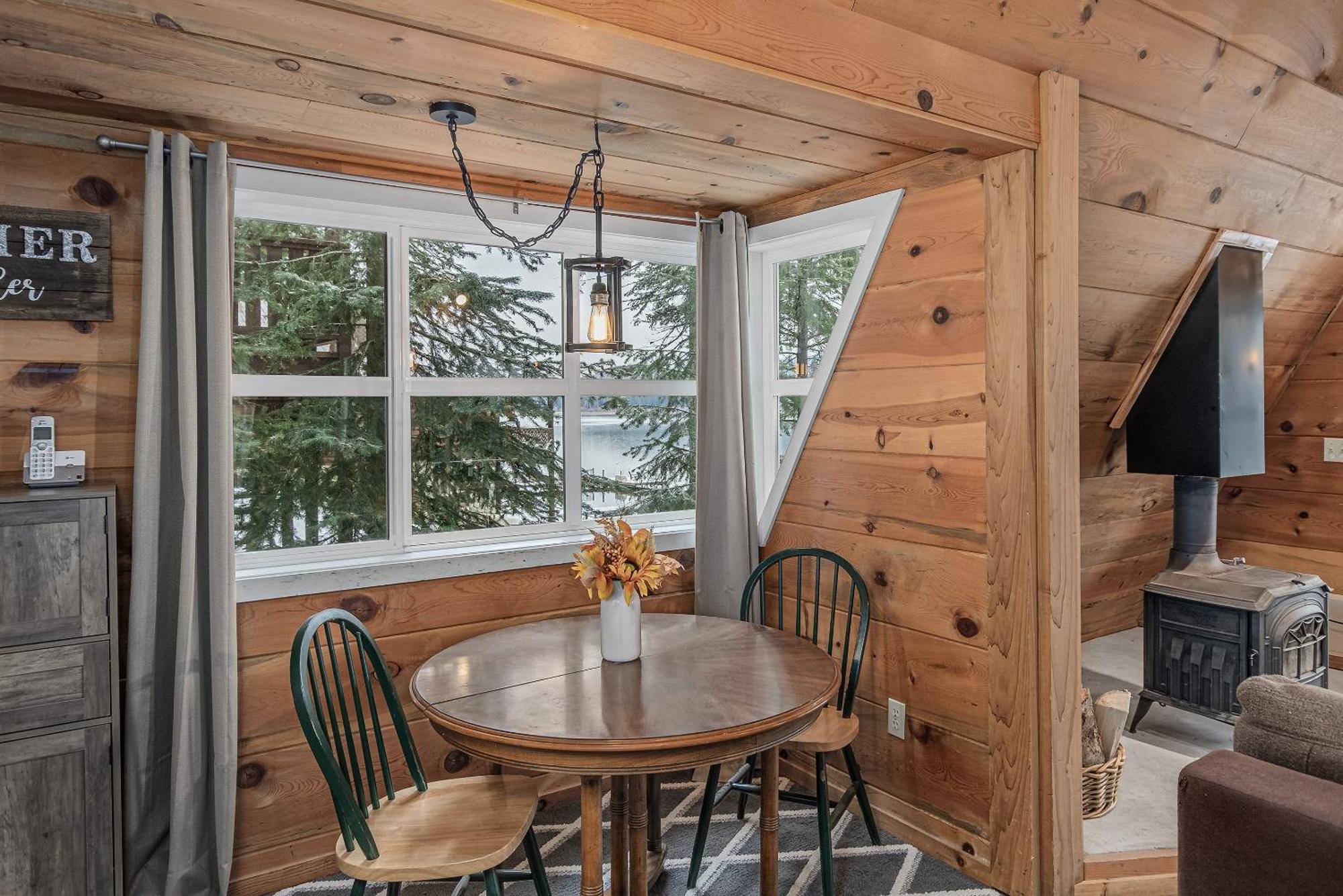 Doc Roy'S Legacy On Fish Lake By Nw Comfy Cabins Leavenworth Exterior photo